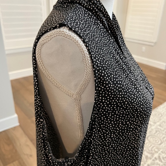 Women’s Anne Klein Sleeveless Blouse - 2X - Black - Picture 4 of 5